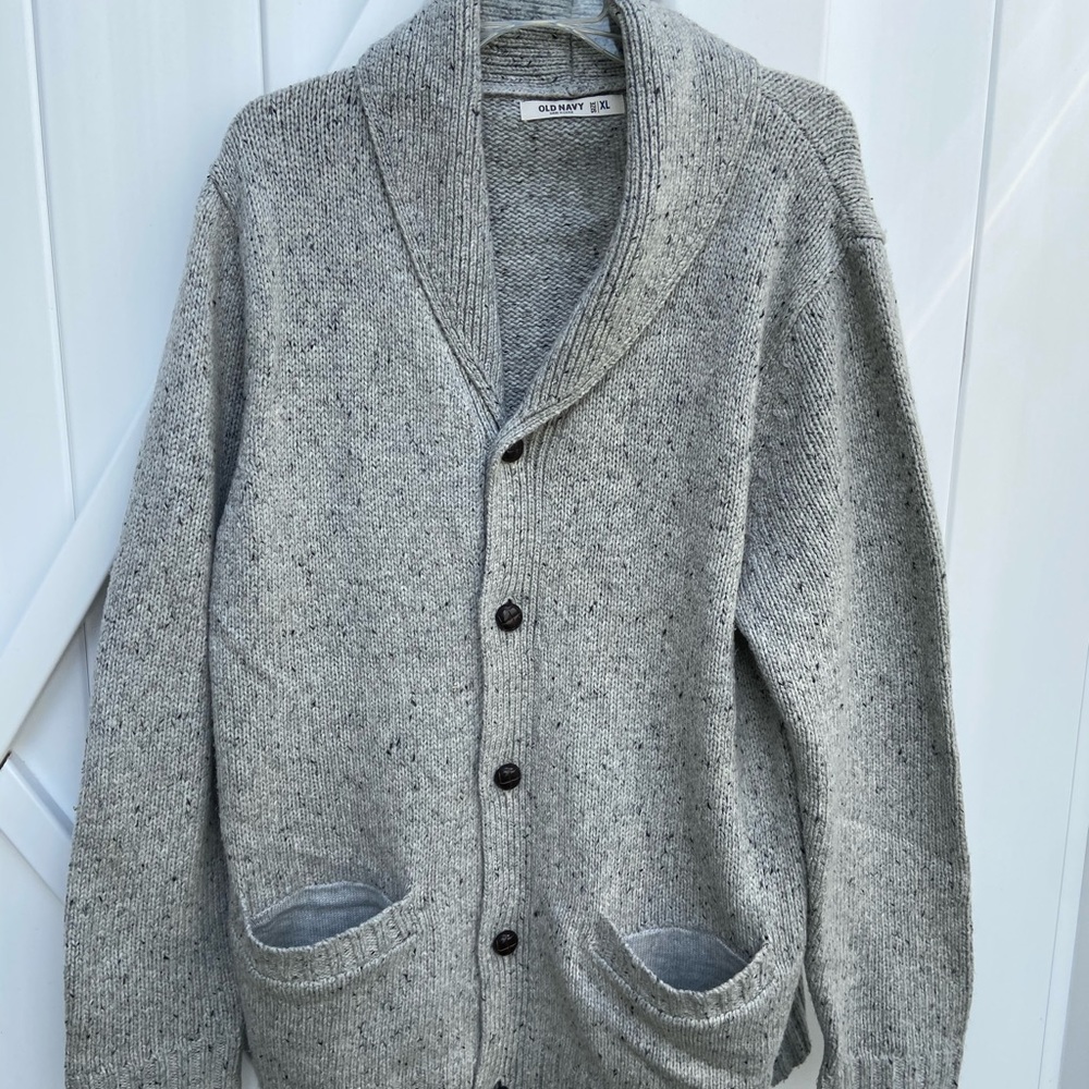 old navy men’s sweater